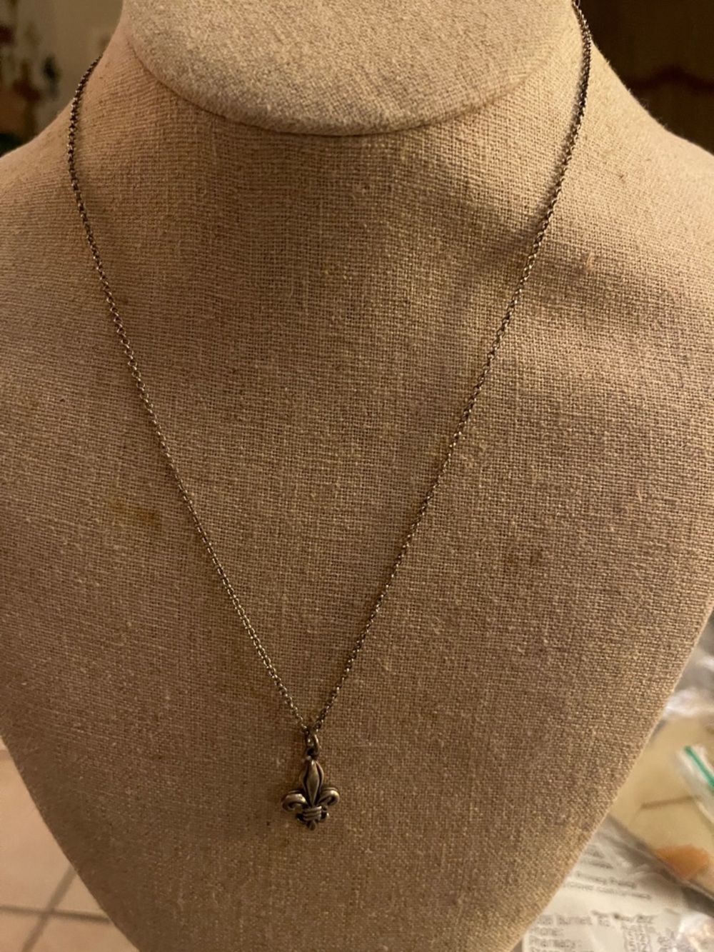 Sterling Fleur-de-Lis Pendant Necklace - Silver marked 925-chain 18”